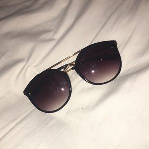 Black sunglasses